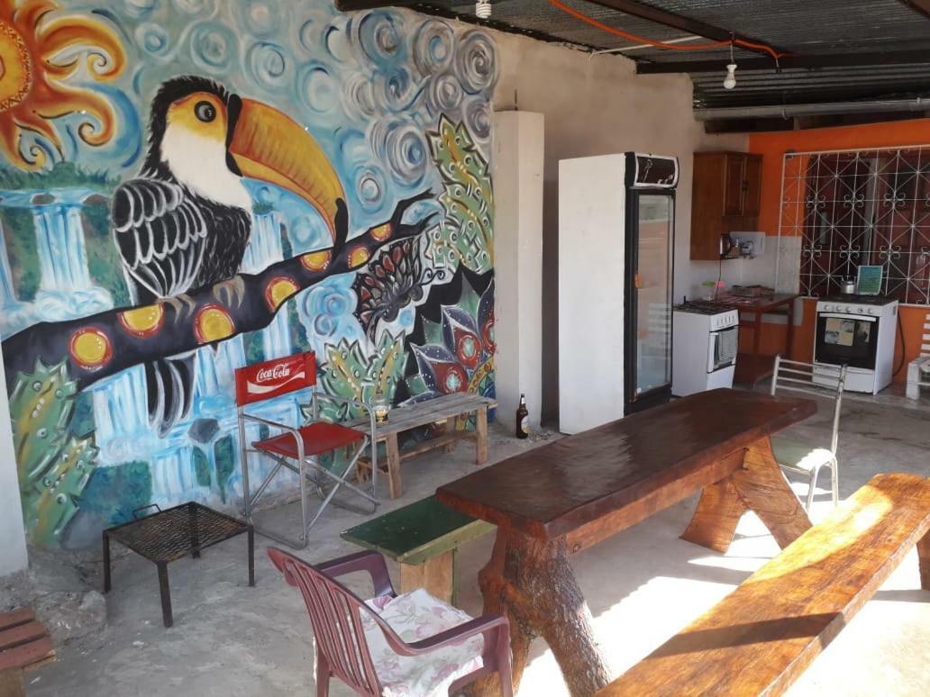 Alojamiento Picaflor Iguazu Hostel Puerto Iguazu Ngoại thất bức ảnh