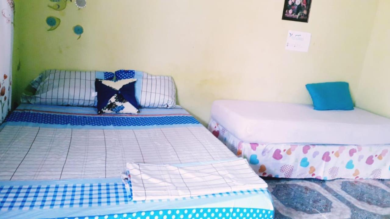 Alojamiento Picaflor Iguazu Hostel Puerto Iguazu Ngoại thất bức ảnh